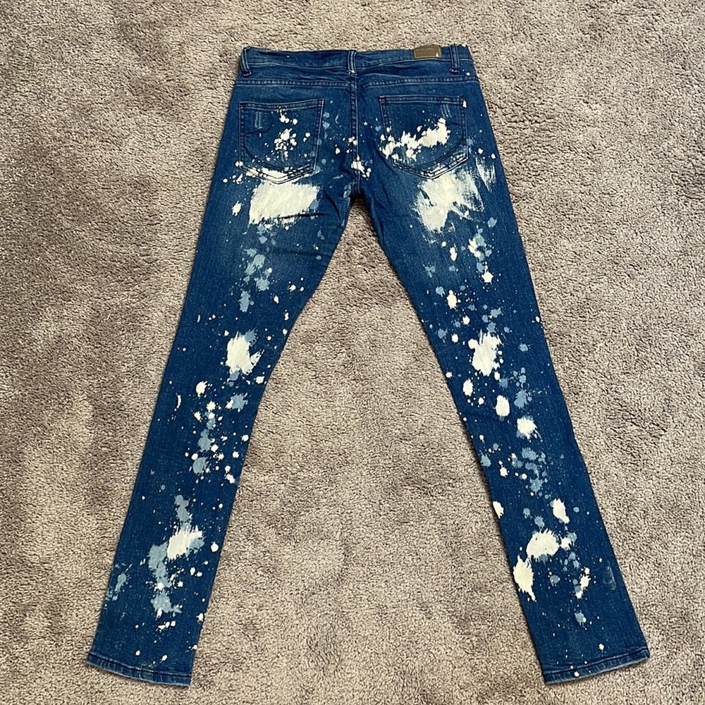 Distressed Jeans - Picture 3 of 4